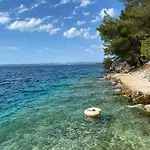 Adriatic Nest * سالي