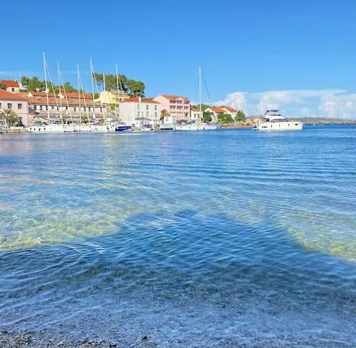 Adriatic Nest